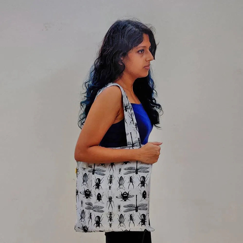 Bag in Bag | multipurpose upcycled cloth shoulder bag