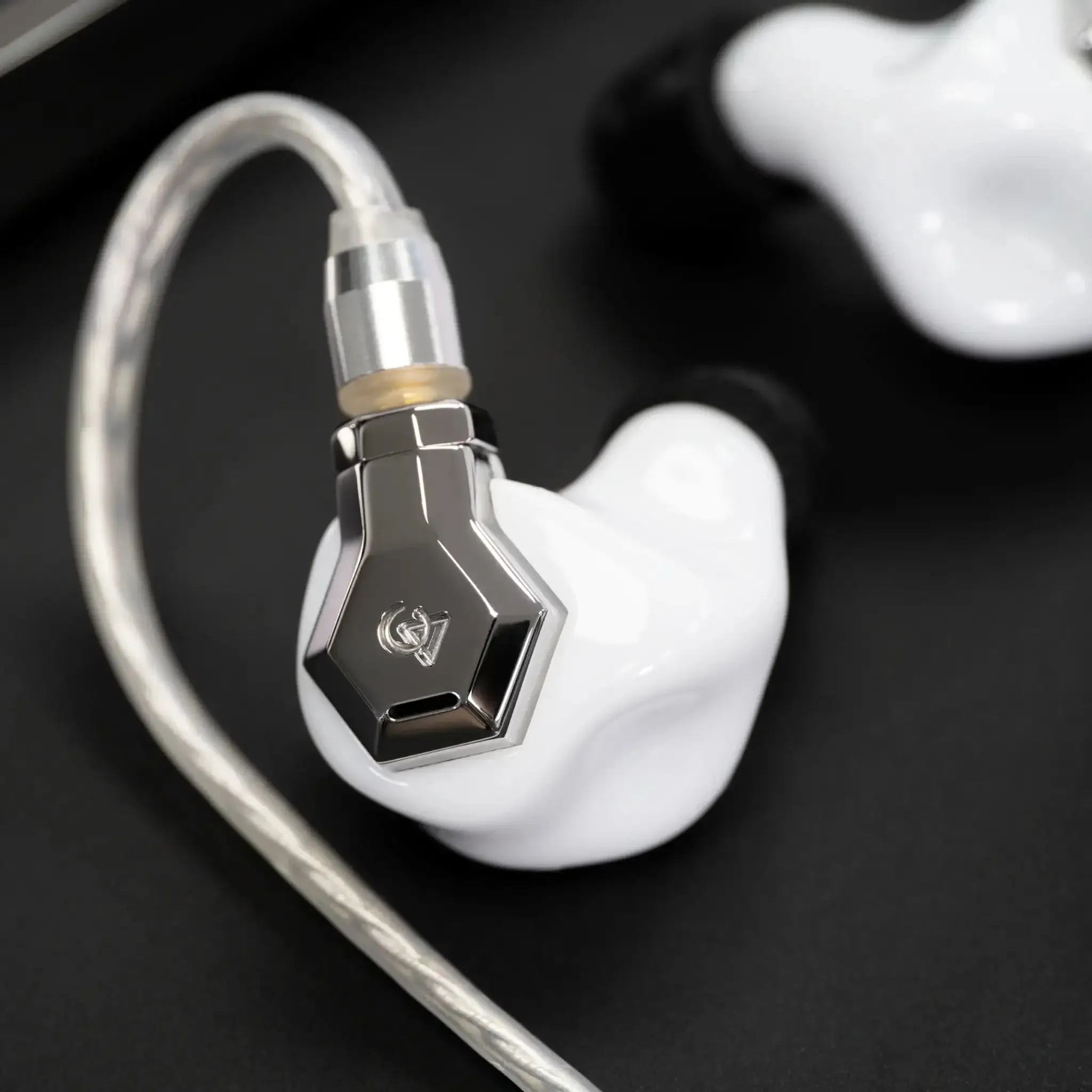 Campfire Audio Ponderosa Multiverse III | Balanced Armature Universal IEMs