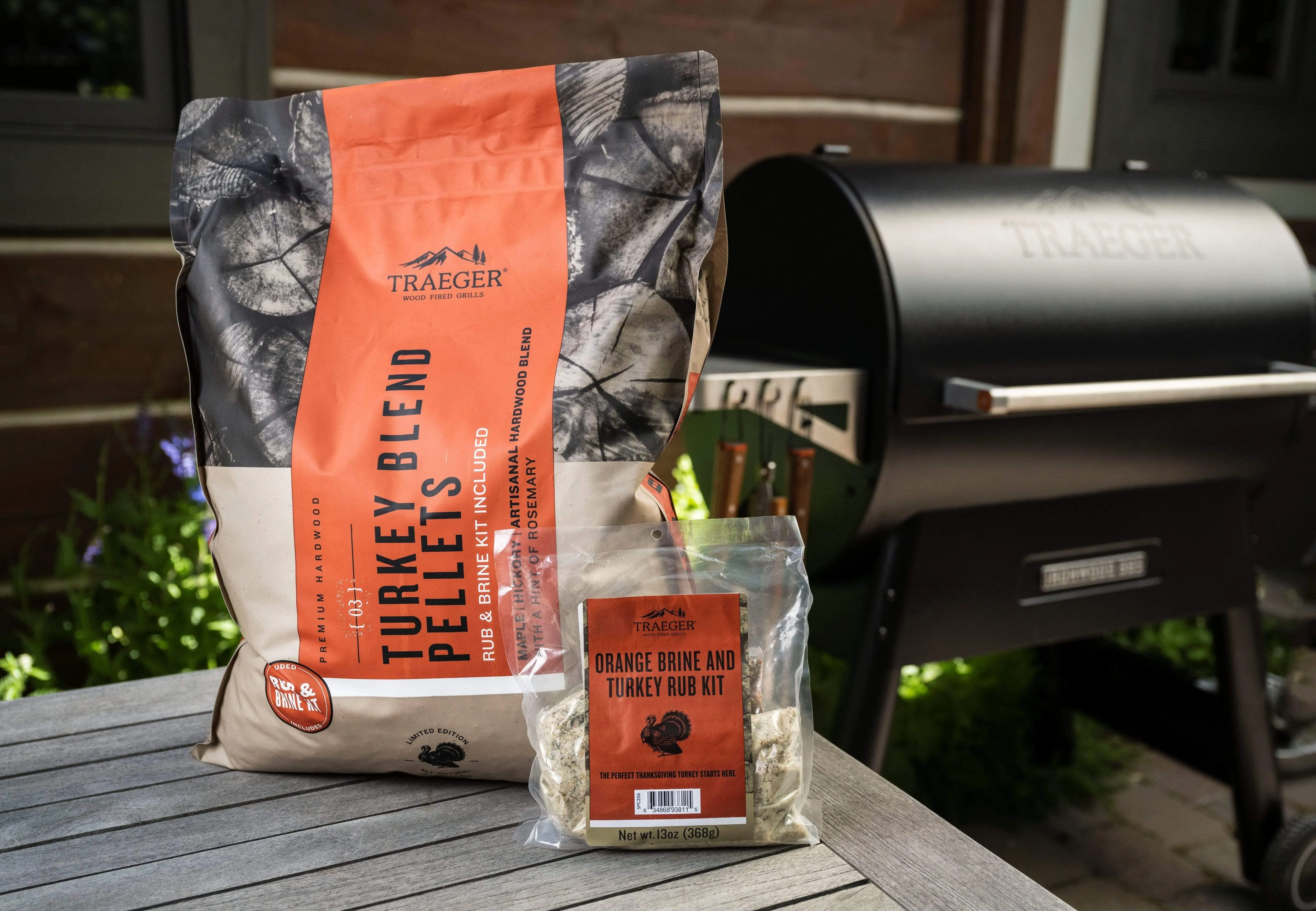 Traeger Turkey Blend Wood Pellets 18lb (Limited Edition)   Briner Kit