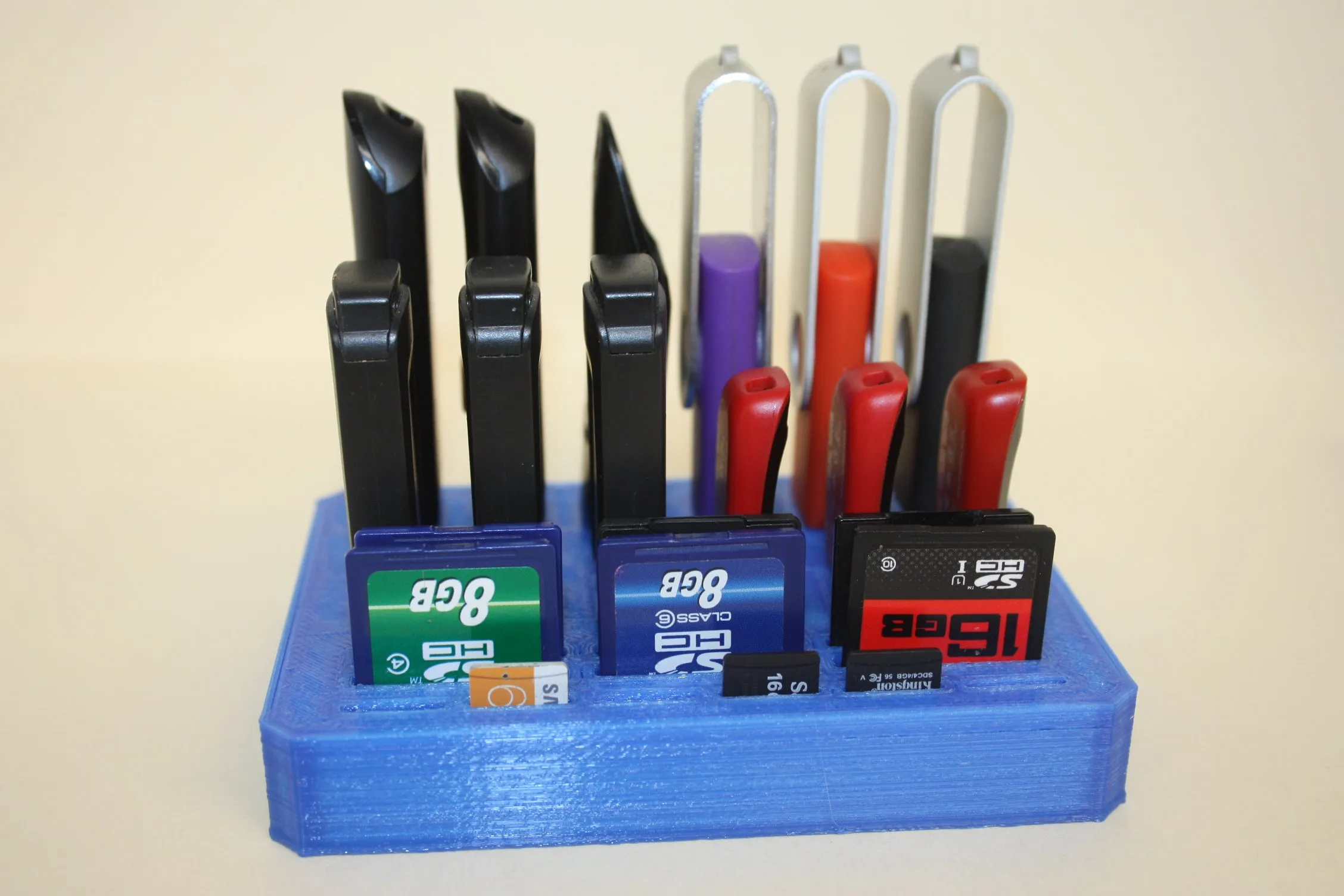 UsbStick 12, SDCard 6, microSDcard 6 Holder , Desktop Usb Organizer 3D Printed