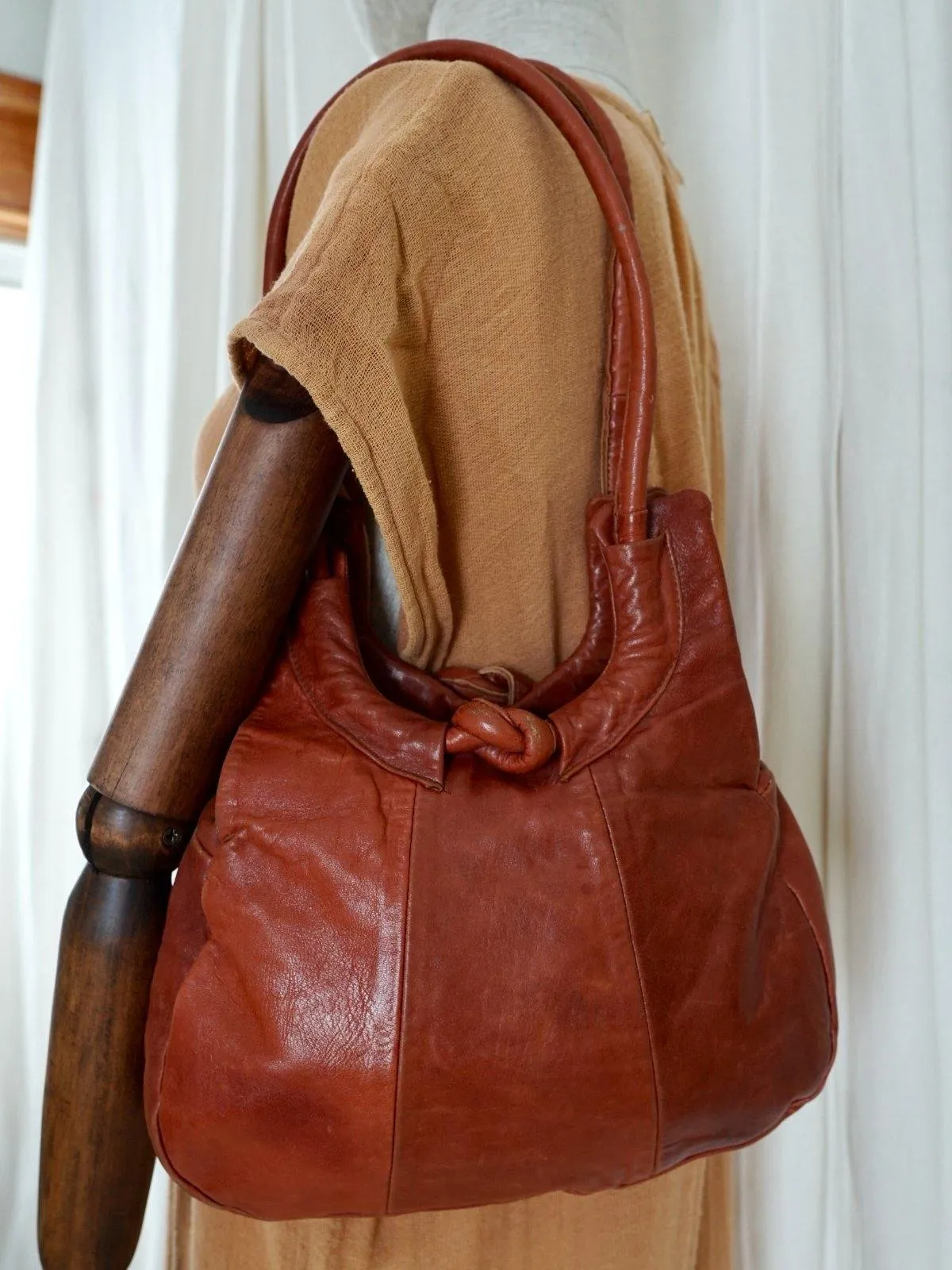 Vintage Cinnamon Hobo Leather Bag